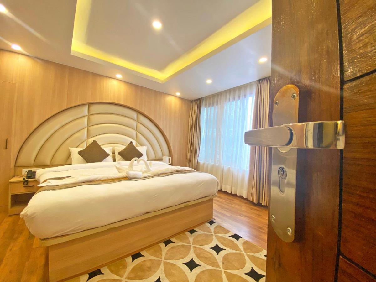 Hotel Airport Gurkha Катманду Экстерьер фото