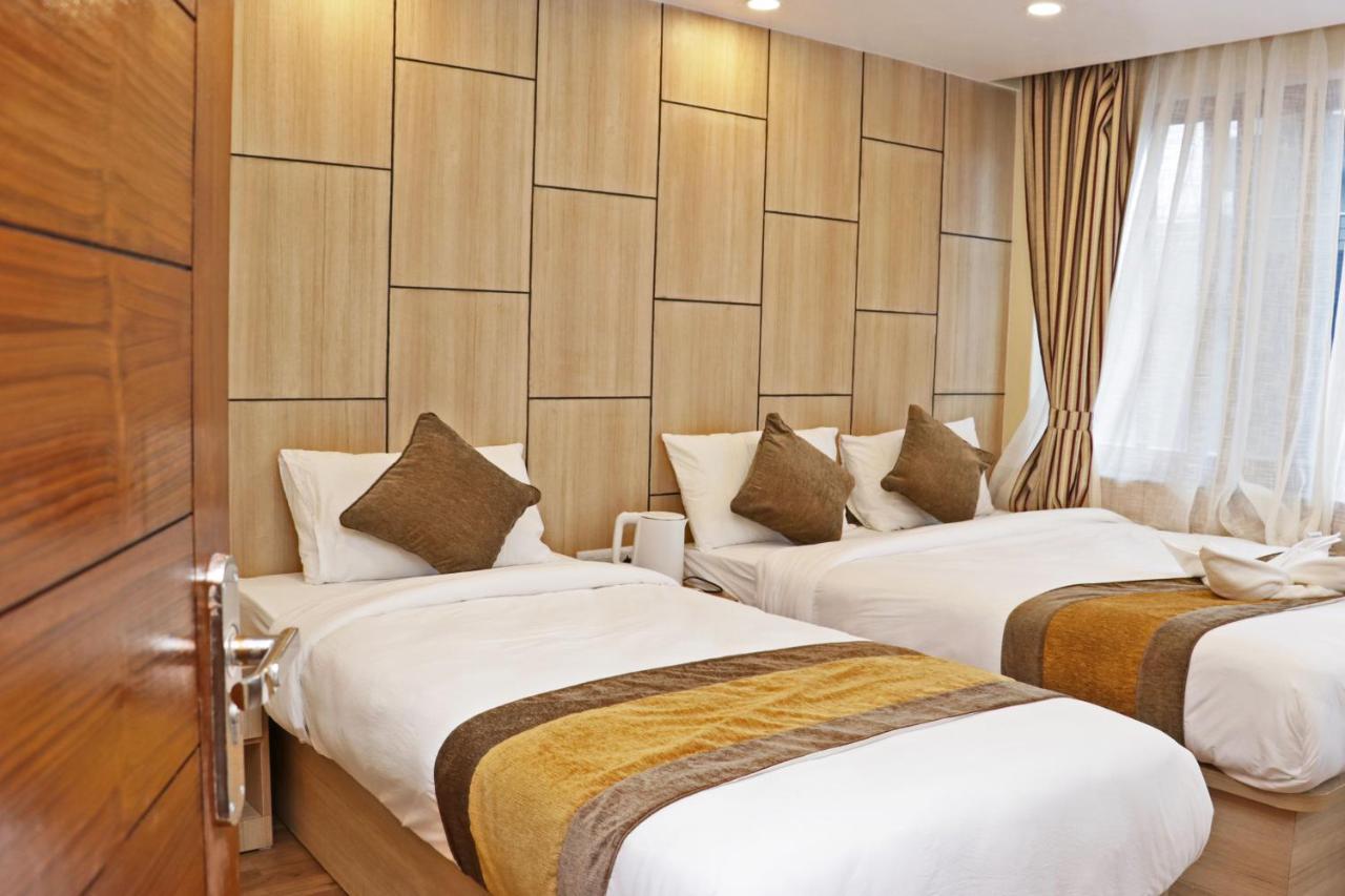 Hotel Airport Gurkha Катманду Экстерьер фото