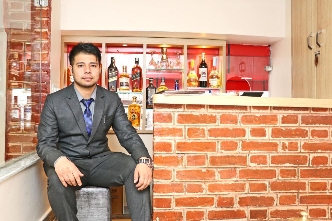 Hotel Airport Gurkha Катманду Экстерьер фото